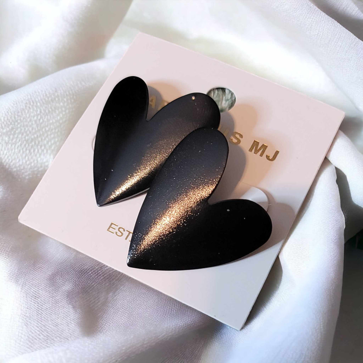 Metal Heart Earrings - Black